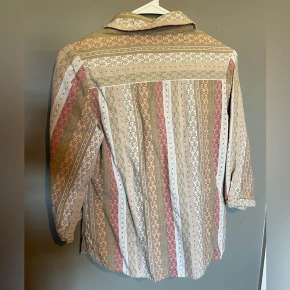 Baxter & Wells Button-Up Blouse Size Small - Picture 3 of 6